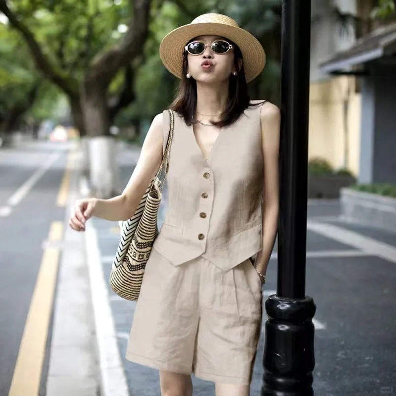 2025 High-end bamboo hemp vest shorts set women's new summer thin ramie outer wear small vest
