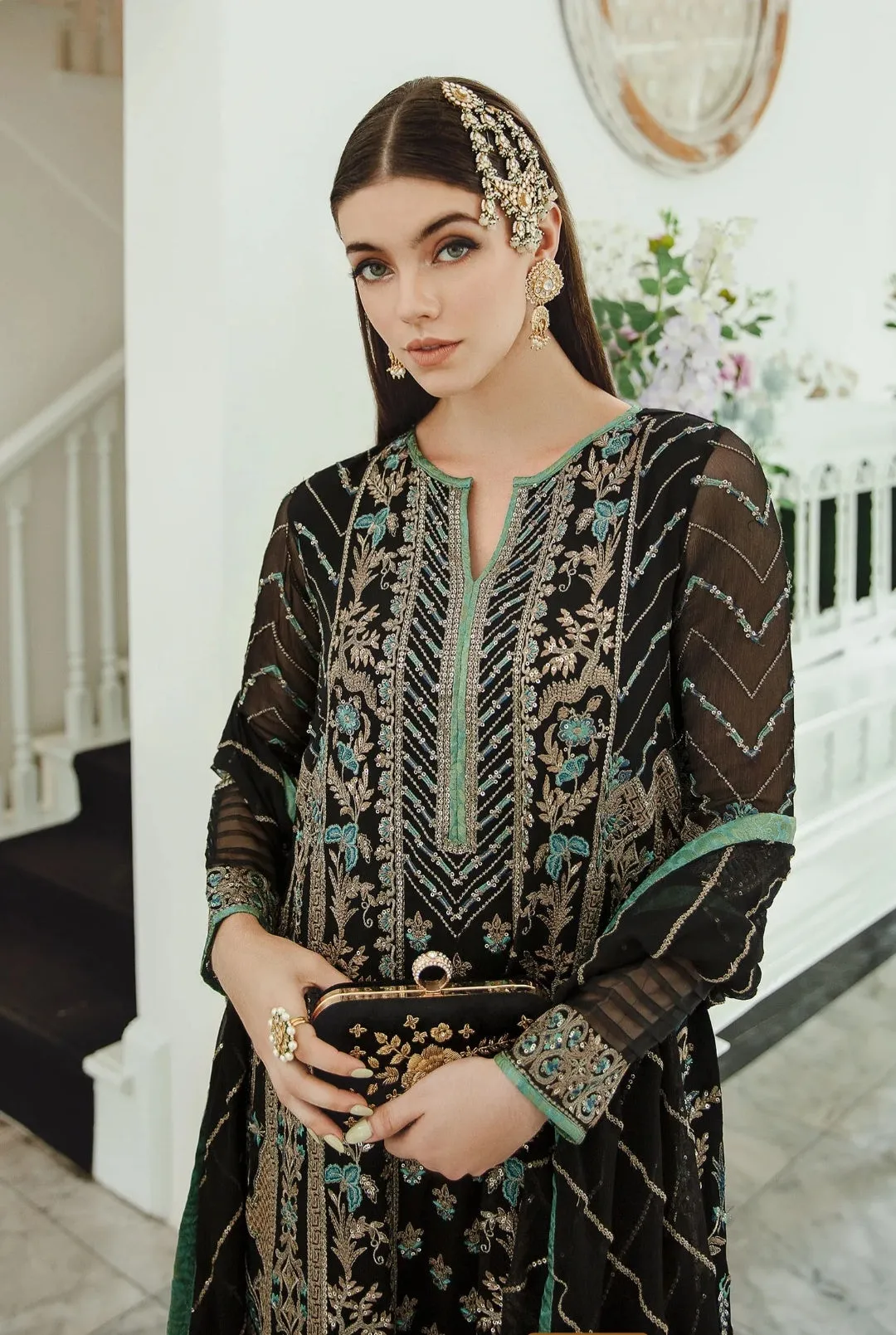 ARIYA | SW23-507- BLACK- IMAN- FREESIA