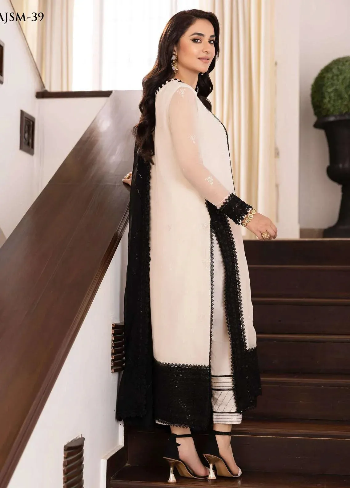 Asim Jofa | MAAHRU, NOORIE & MEERUB '23 | AJSM-39