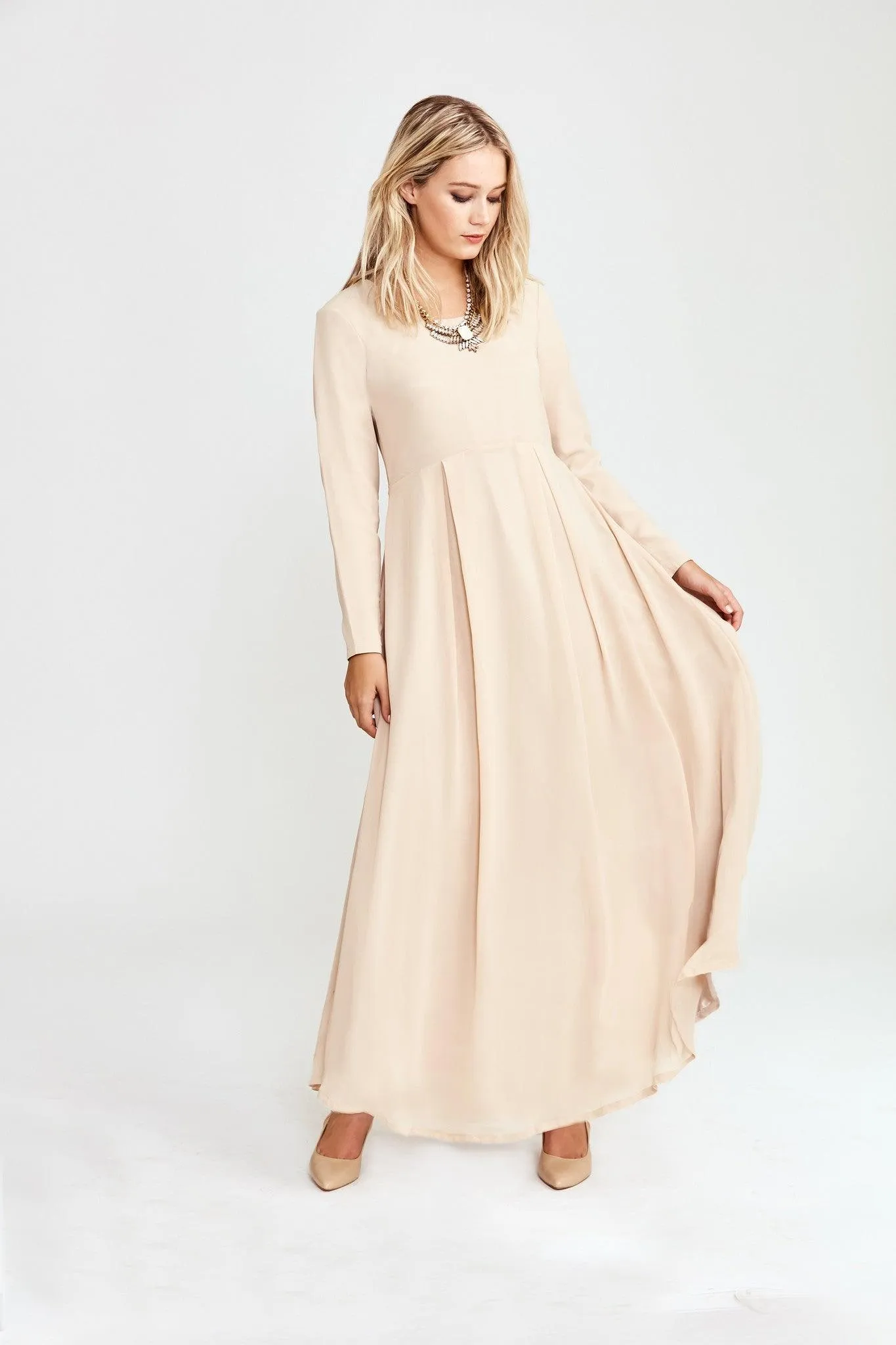Beige Roses Dress