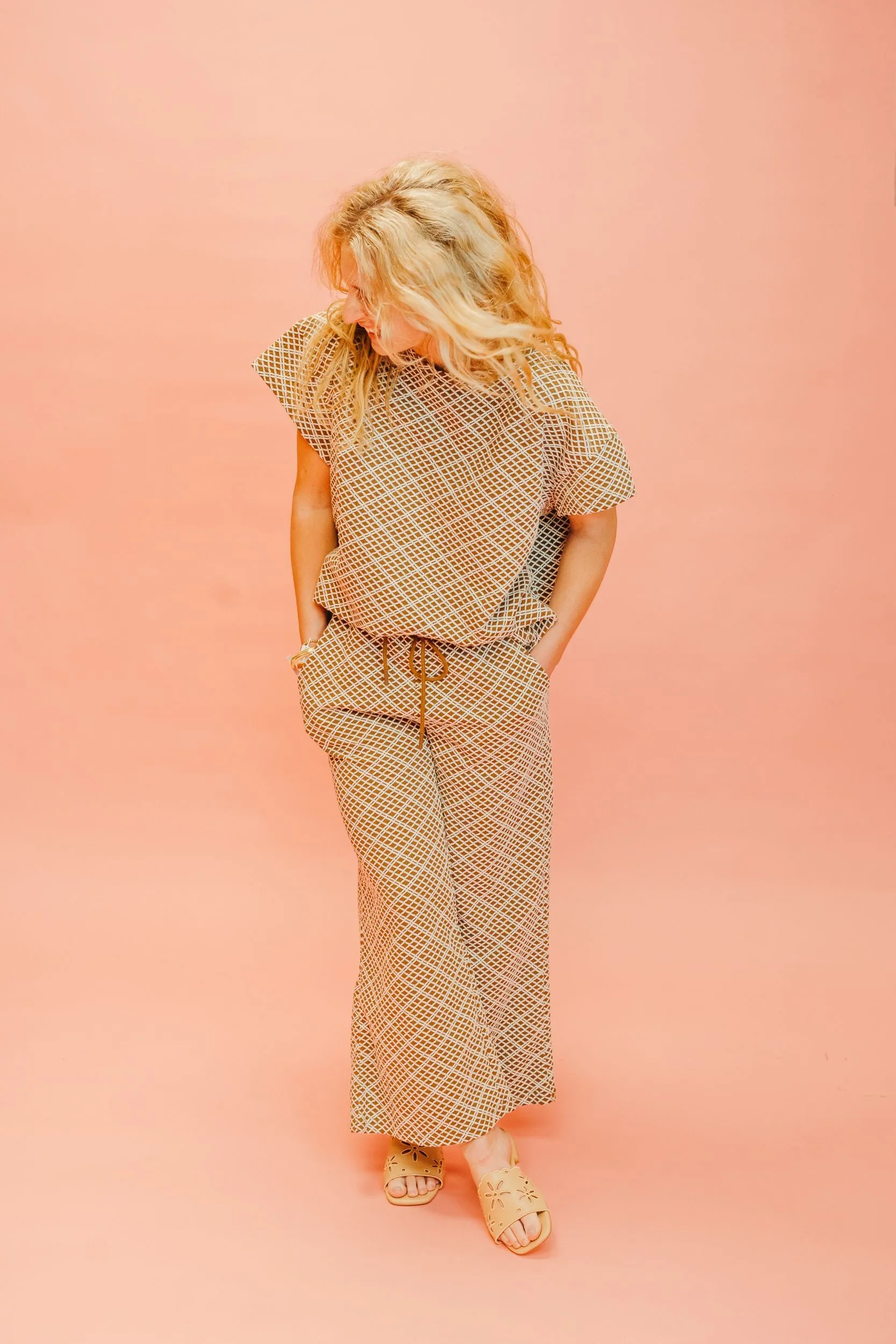Brown Short Sleeve Texture Top T3872