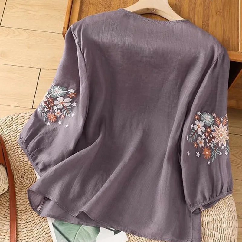 Buddha Stones Casual Flower Leaf Embroidery Women's Crew Neck Design Three Quarter Sleeve Cotton Linen T-shirt