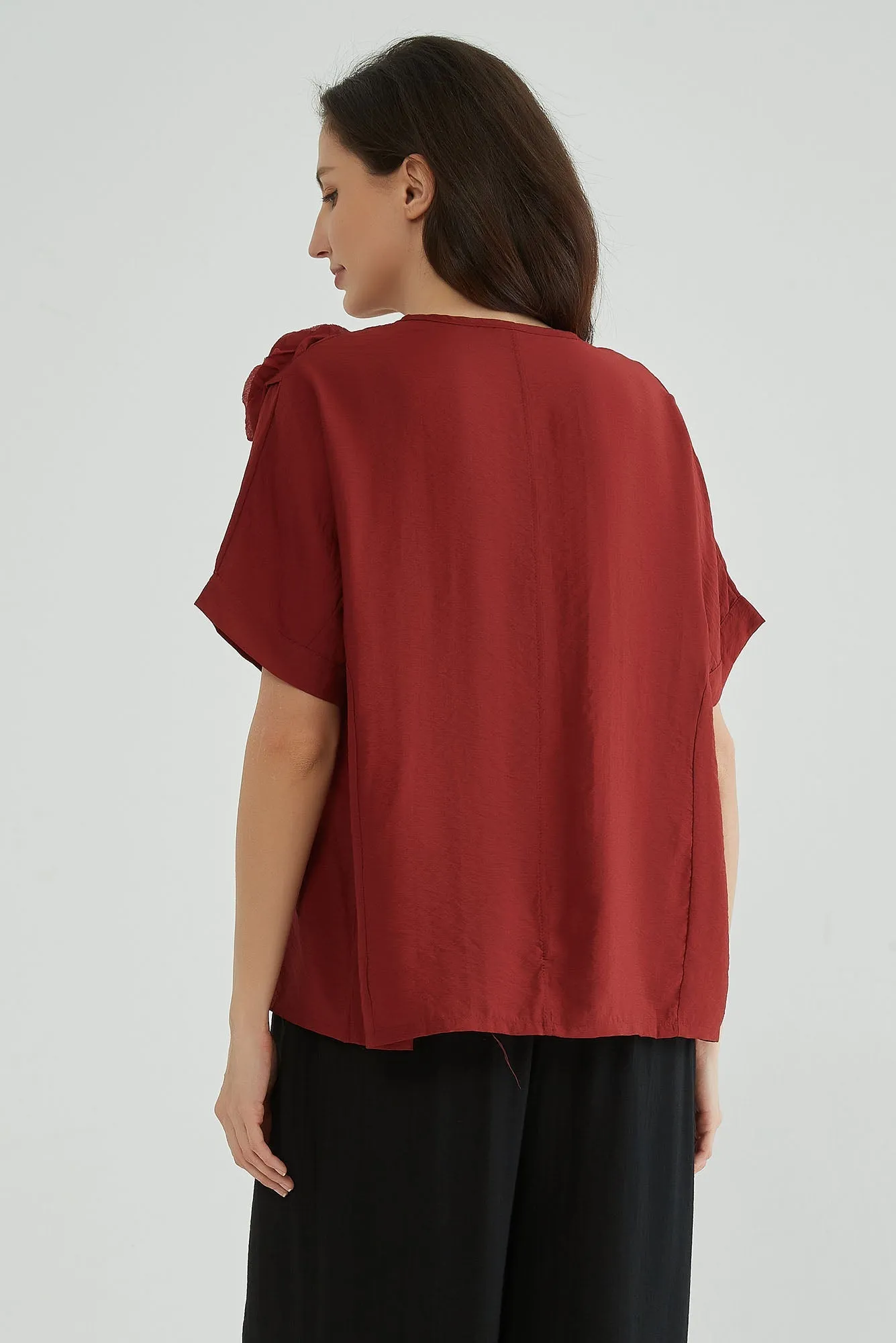 Cherrywood Women Flower Applique Top