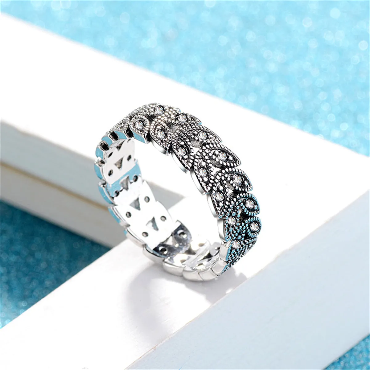 Cubic Zirconia & Silver-Plated Leaves Band Ring
