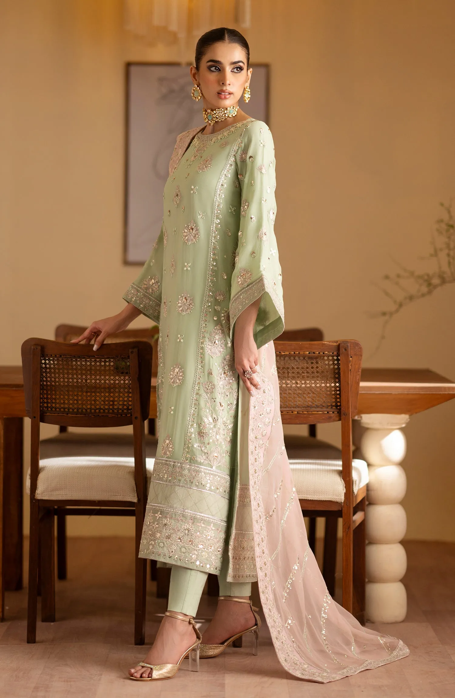 EMAAN ADEEL | Romansiyyah Luxury Formals' 24 | NAJMEH