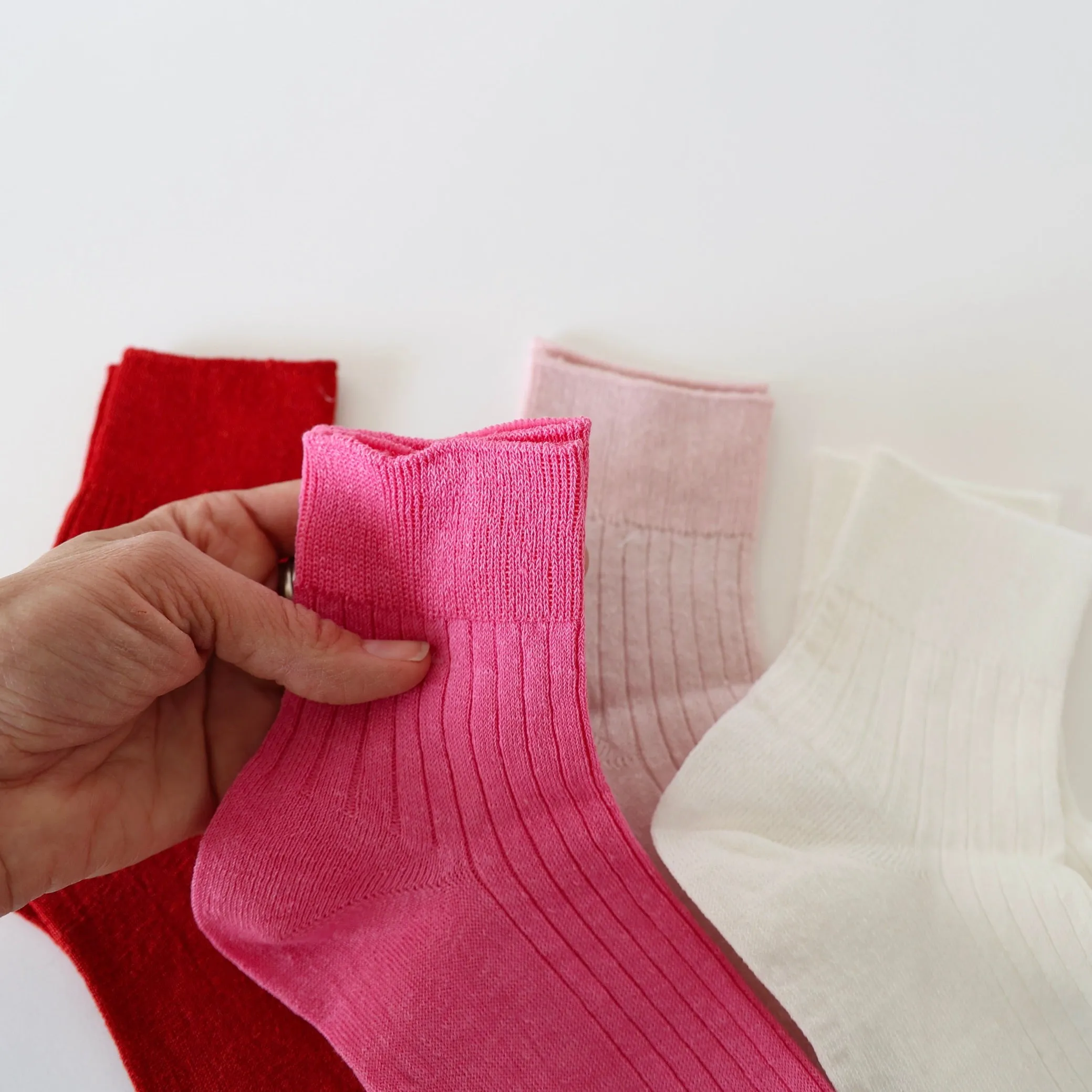 Fog Linen Ribbed Ankle Socks - 4 Colors