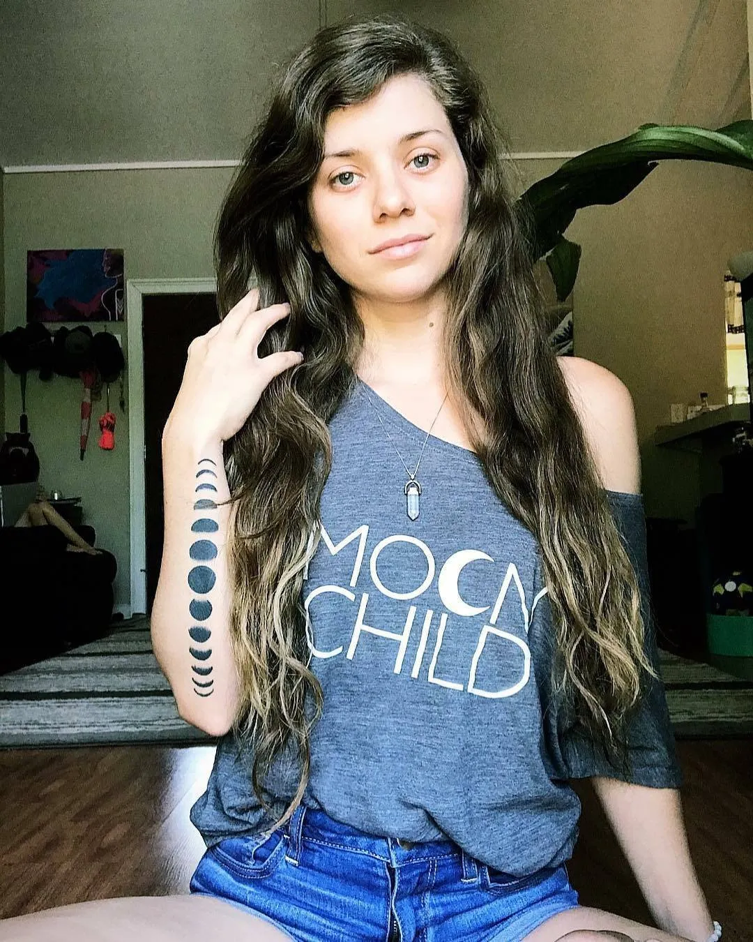 Moon Child - Off the Shoulder