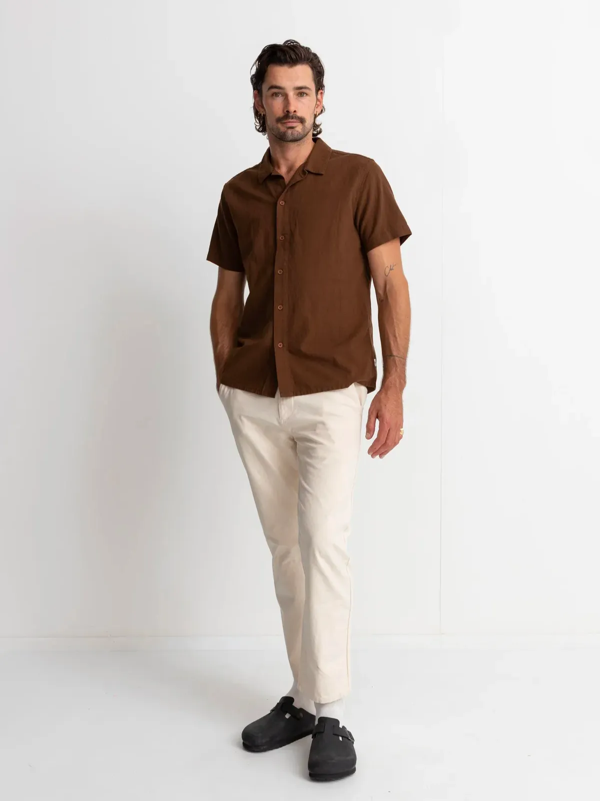 Rhythm Classic Linen SS Shirt - Chocolate