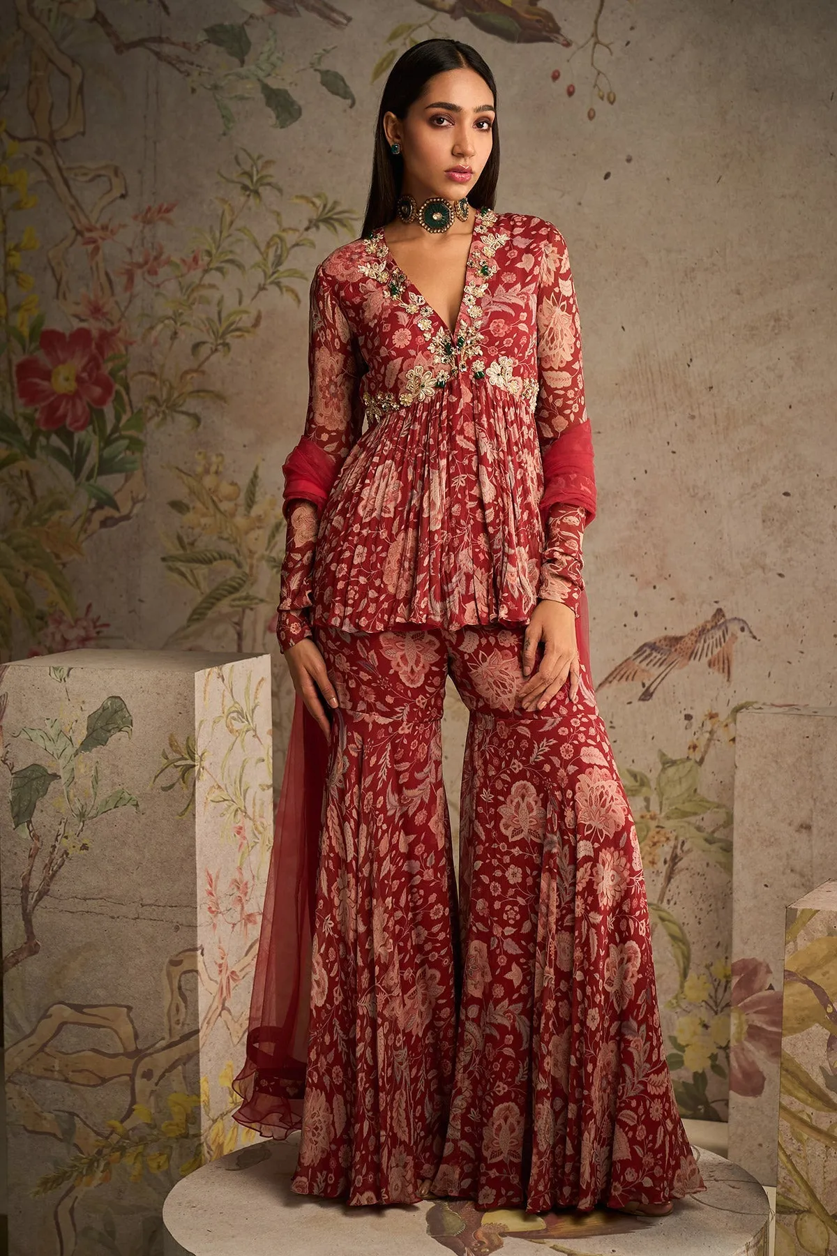 SIMRAN MAND IN AWESPIRING PEPLUM GHARARA SET