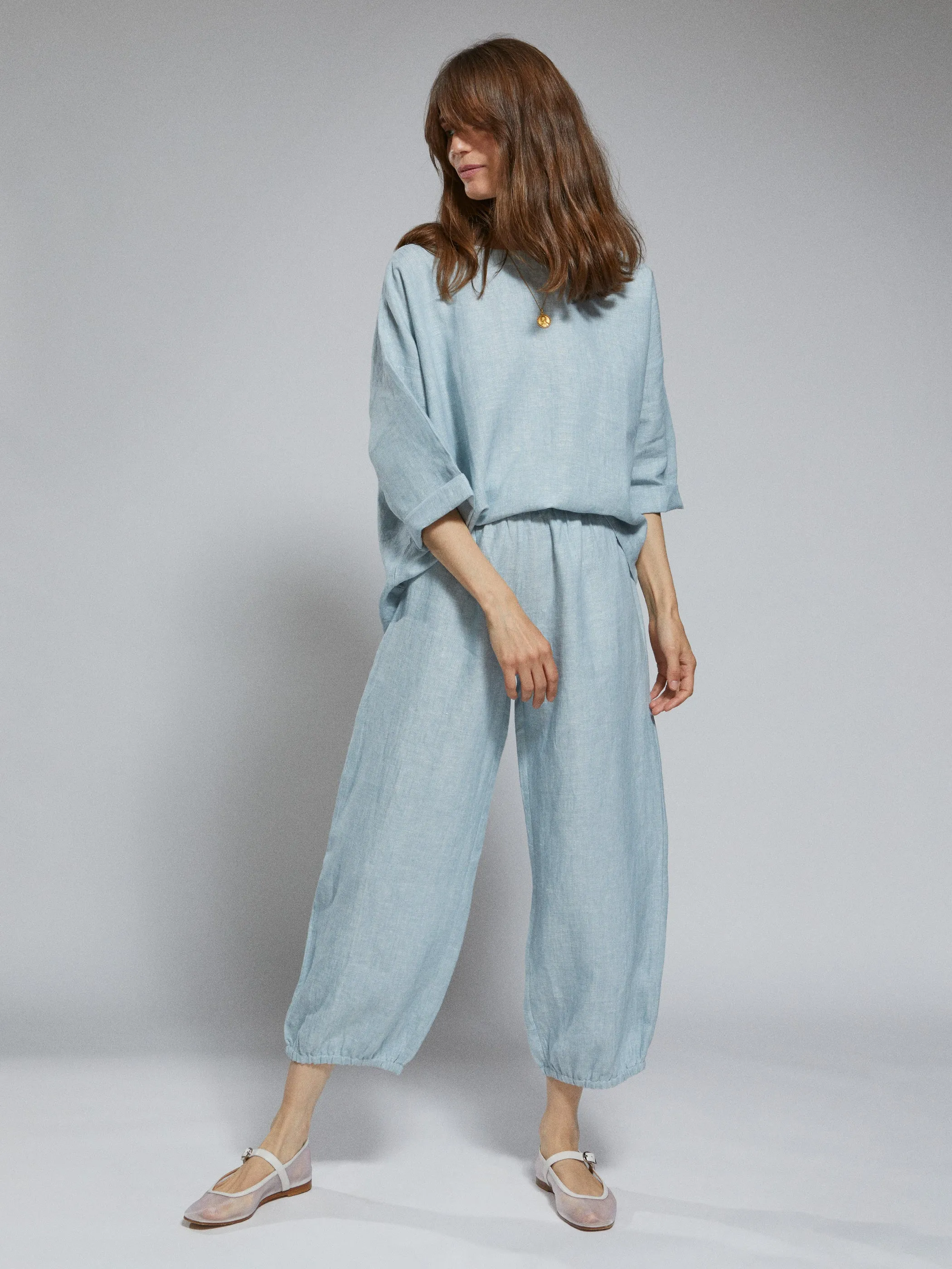 The Saria Top in Linen