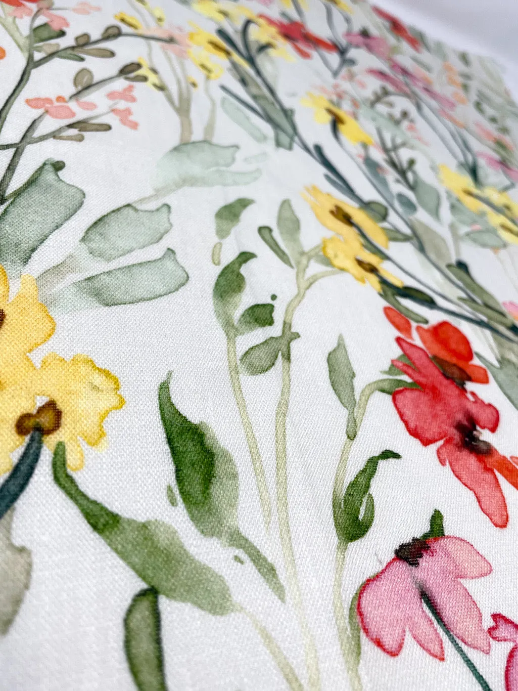 Water Color Floral Light Weight 100% Linen Fabric By The Yard/CL1117