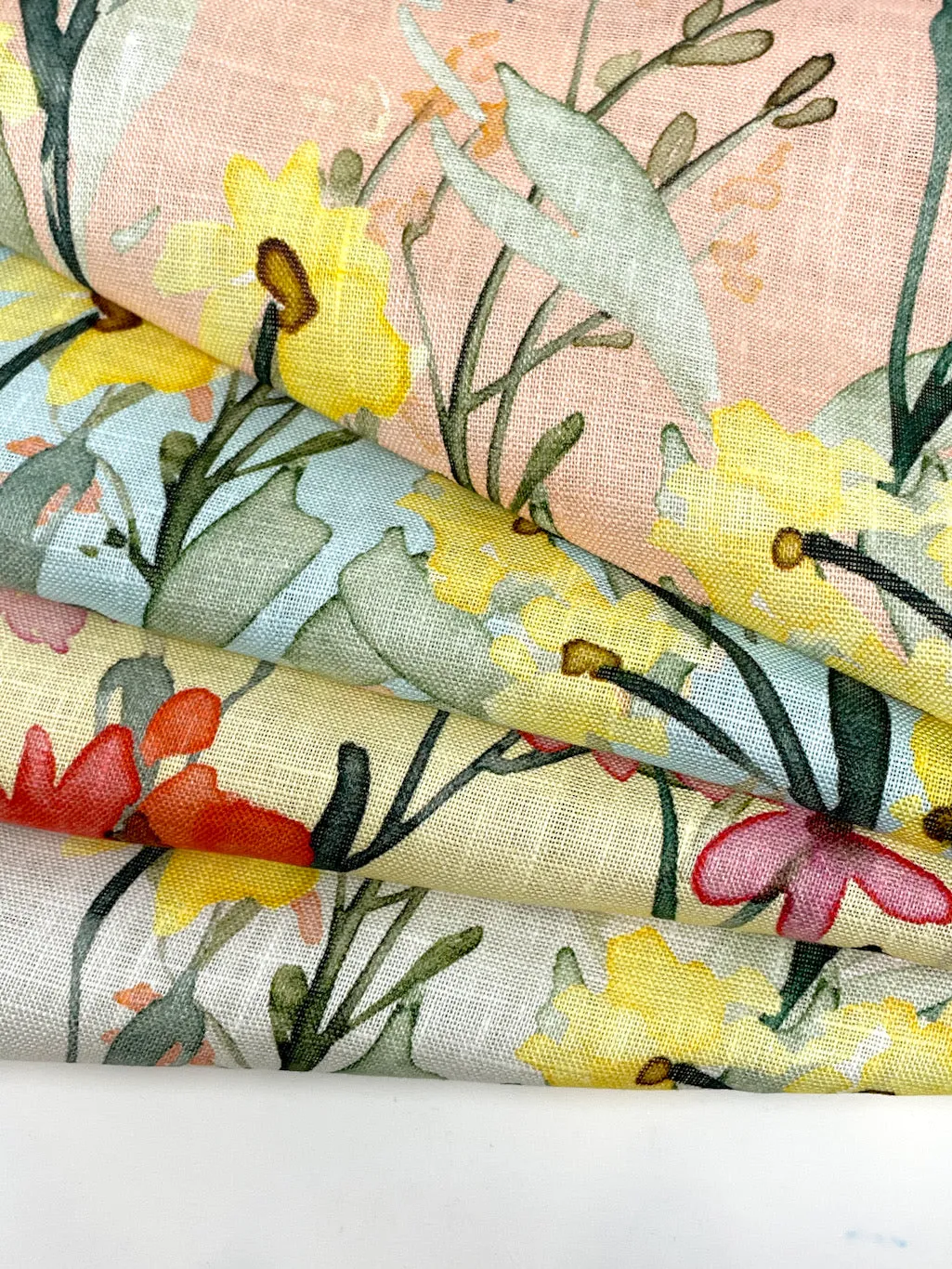 Water Color Floral Light Weight 100% Linen Fabric By The Yard/CL1117