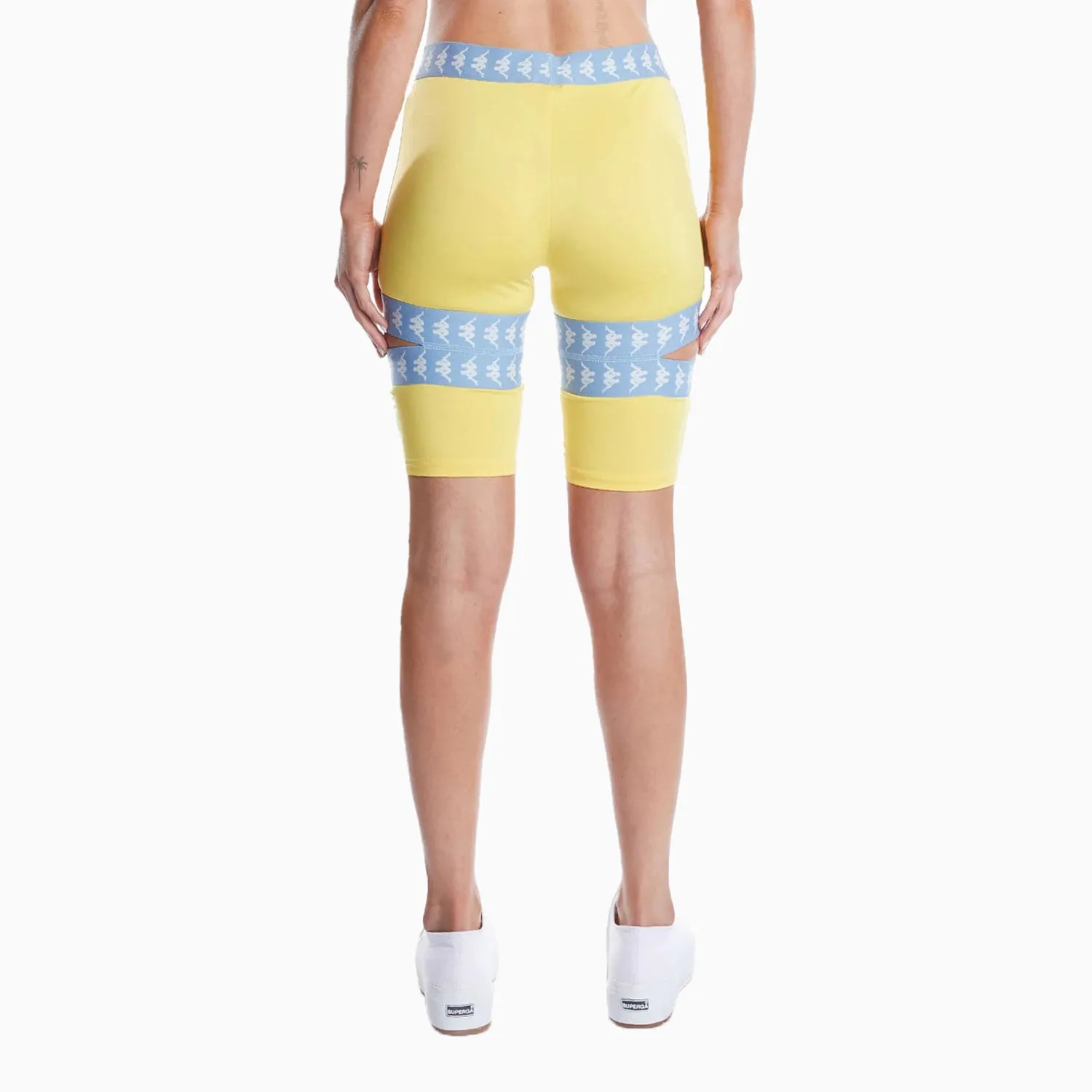 Women's Authentic Vreelas Outfit