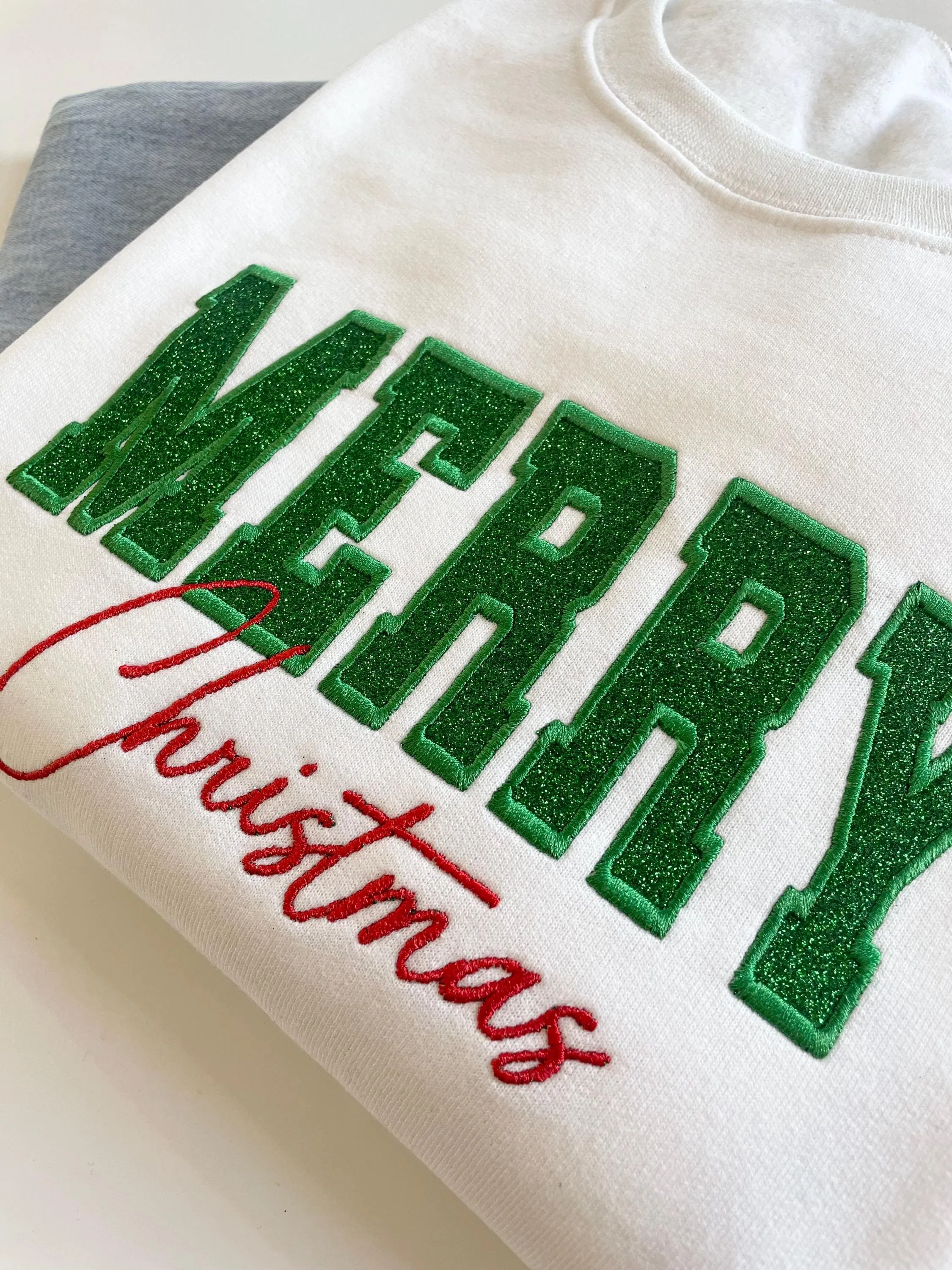 Women's Merry Christmas Green Glitter Embroidered Sweatshirt