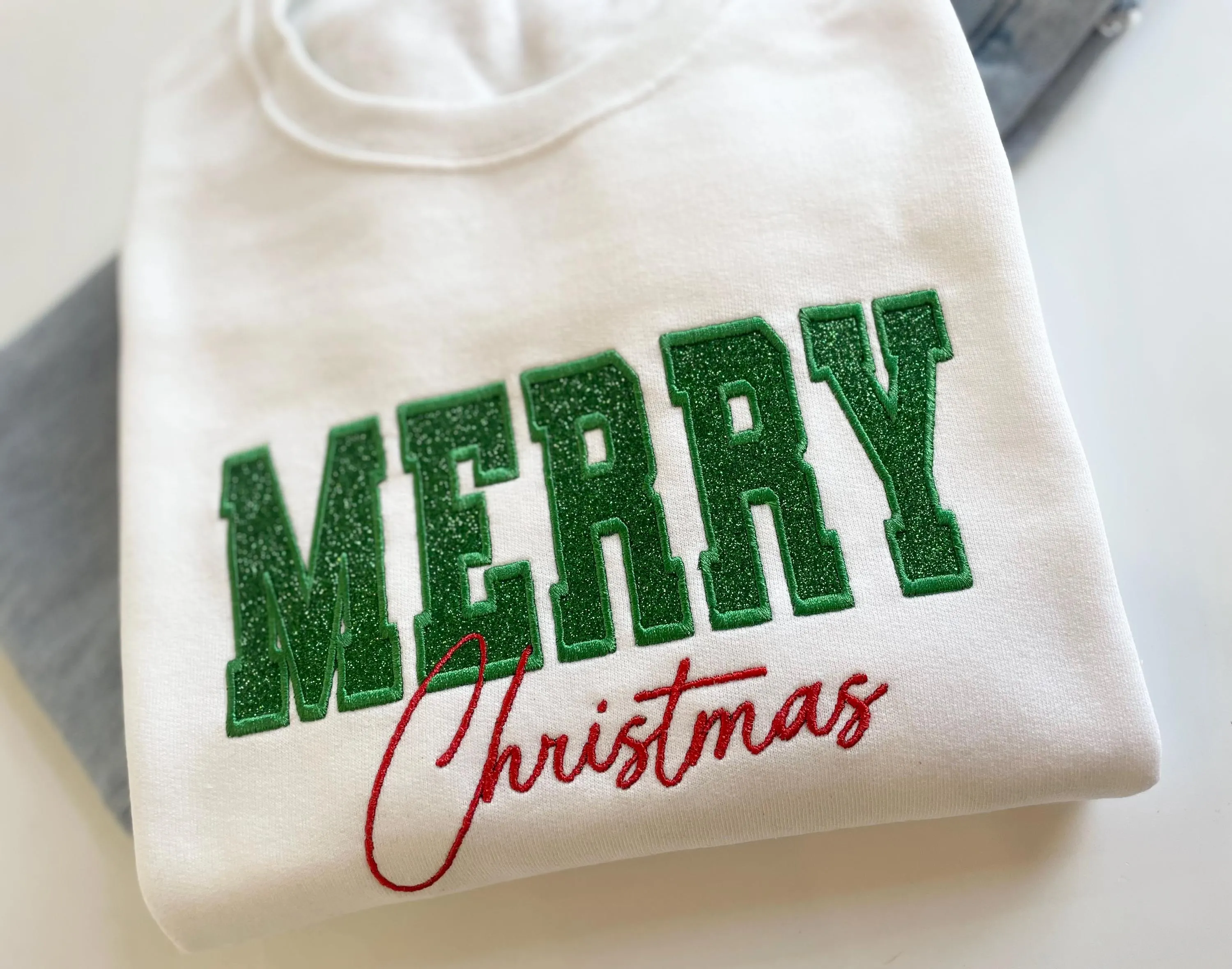 Women's Merry Christmas Green Glitter Embroidered Sweatshirt