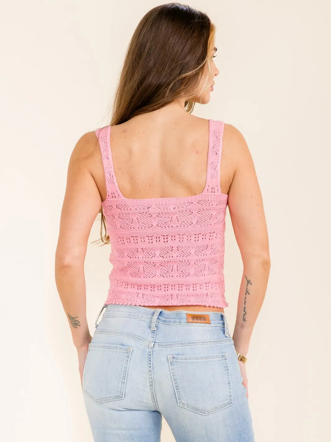 WOMEN'S SLEEVELESS KNITTED CROP TOP